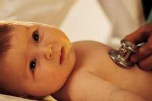 Лечение кашля у новорожденного ребенка