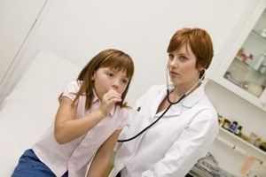 Чем лечить ребенку кашель сильный
